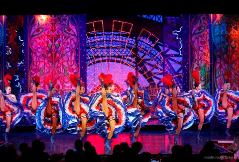 Bilety na spektakl Moulin Rouge połączone z rejsem po Sekwanie w Paryżu